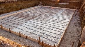 Возведение фундамента